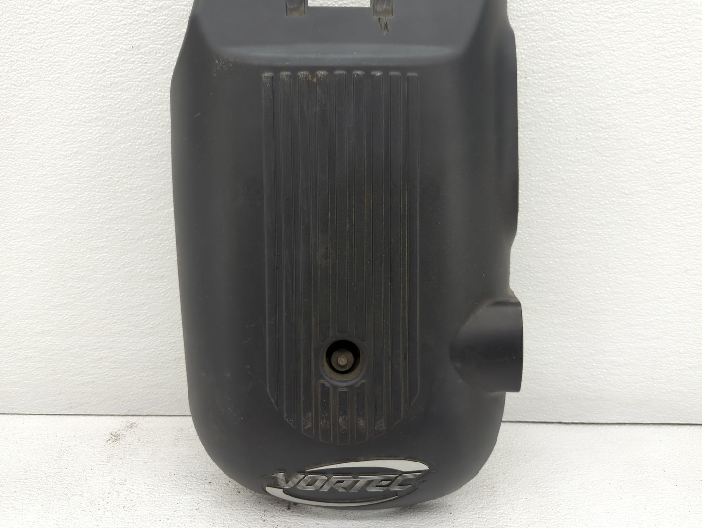 2001 Chevrolet Suburban 1500 Engine Cover - Oemusedautoparts1.com