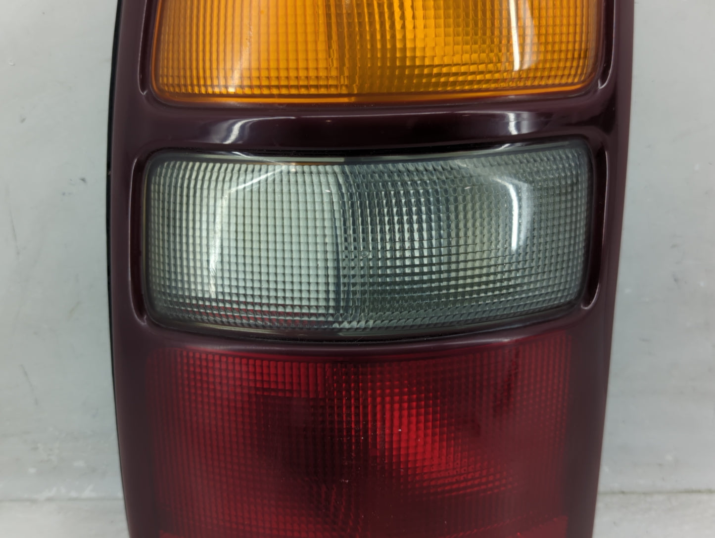 2000-2003 Chevrolet Tahoe Tail Light Assembly Driver Left OEM P/N:5978265 Fits Fits 2000 2001 2002 2003 OEM Used Auto Parts 
