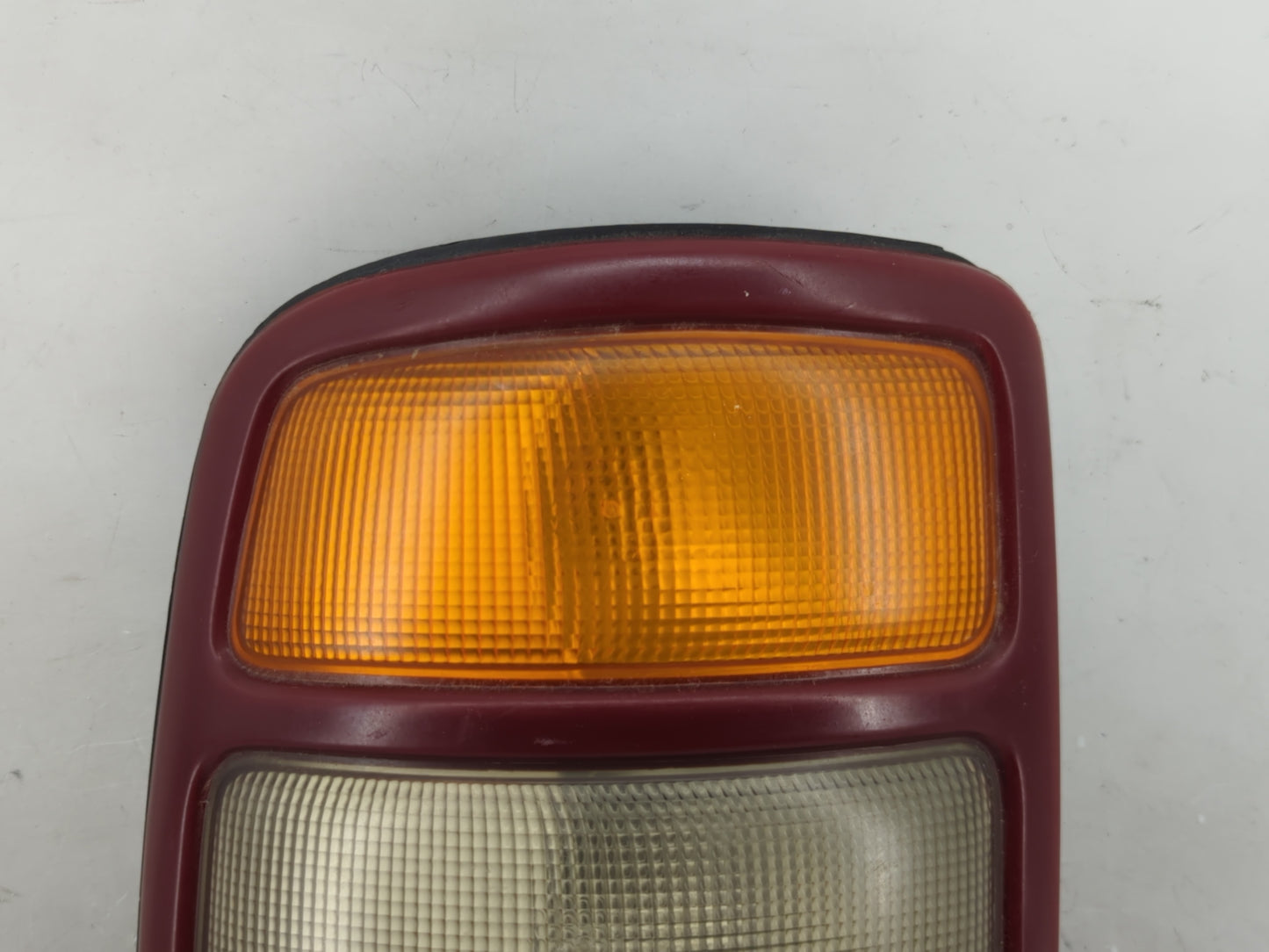 2000-2003 Chevrolet Tahoe Tail Light Assembly Passenger Right OEM P/N:16525375 Fits Fits 2000 2001 2002 2003 OEM Used Auto P