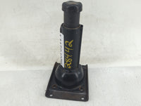 2001 Chevrolet Tahoe Spare Scissor Car Jack - Oemusedautoparts1.com