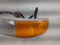 2000-2006 Chevrolet Tahoe Passenger Right Oem Front Light Lamp 1459116 - Oemusedautoparts1.com