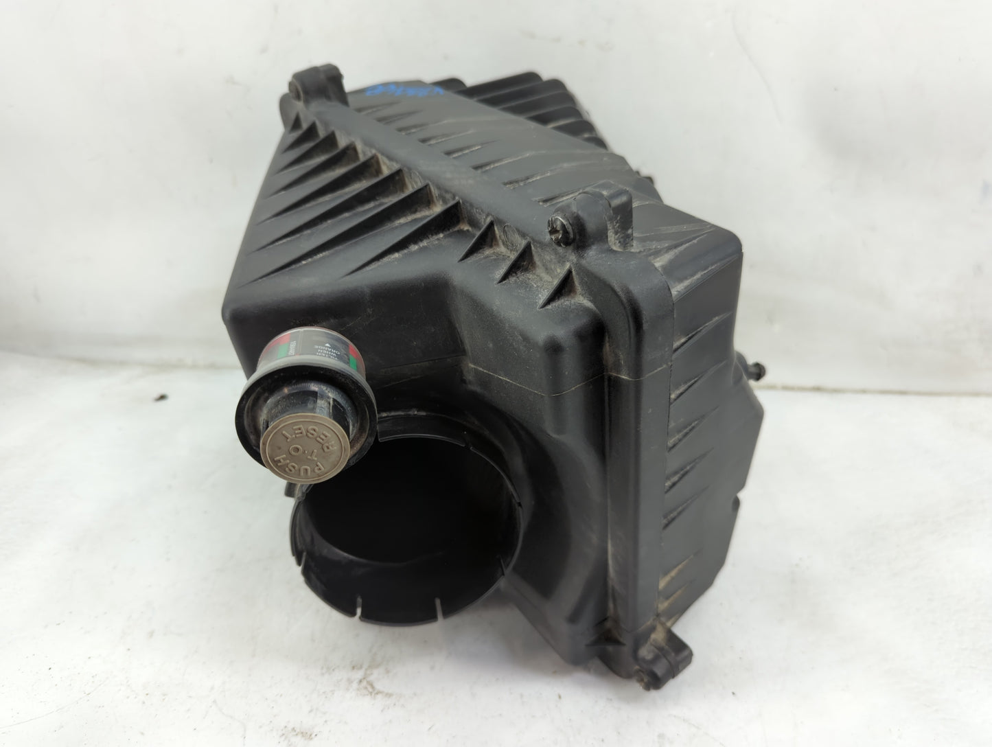 2001 Chevrolet Tahoe Air Cleaner Intake-duct Hose Tube - Oemusedautoparts1.com