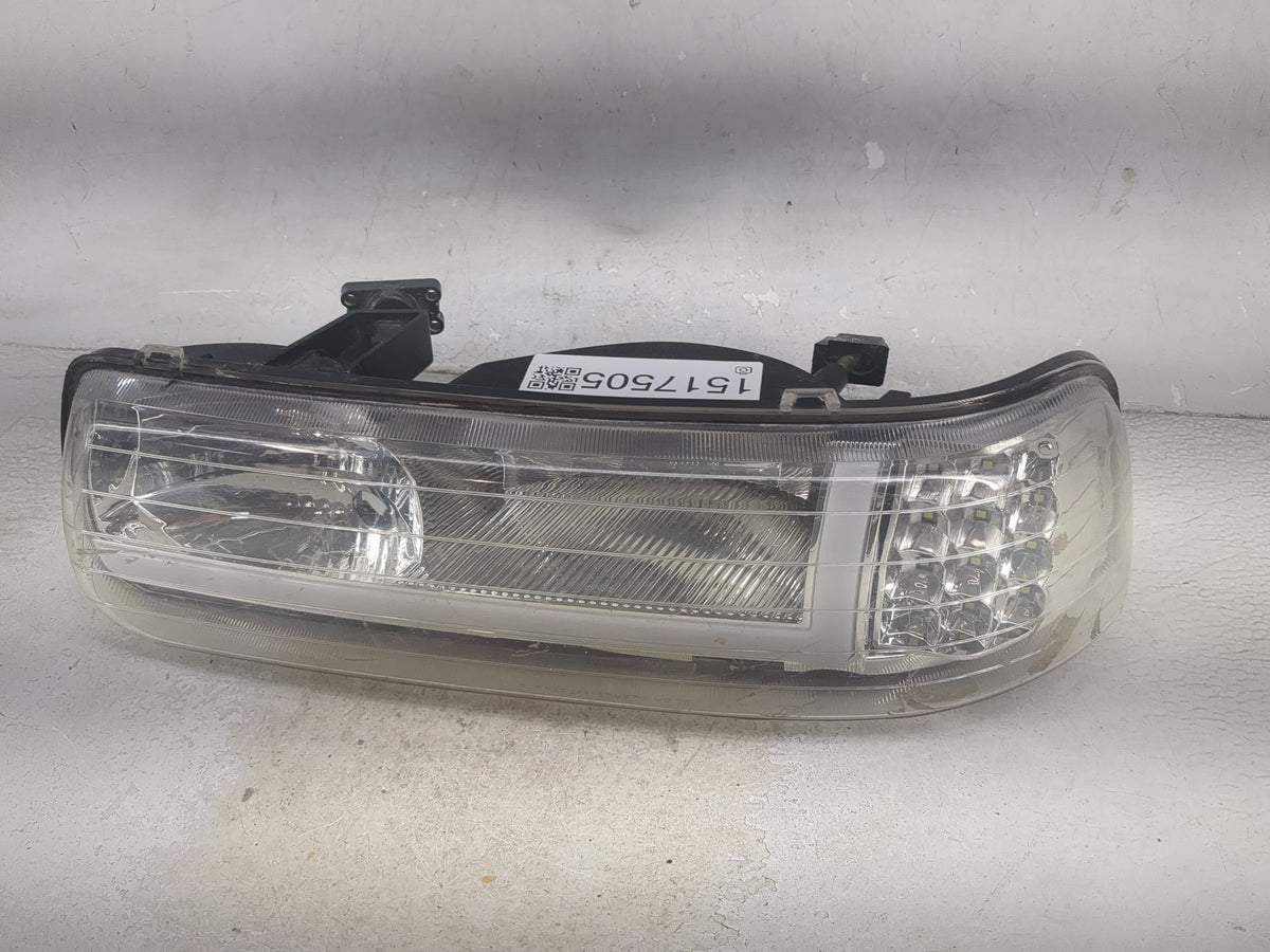 2000-2006 Chevrolet Tahoe Driver Left Oem Head Light Headlight Lamp 1517505 - Oemusedautoparts1.com
