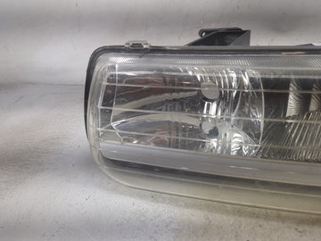 2000-2006 Chevrolet Tahoe Driver Left Oem Head Light Headlight Lamp 1517505