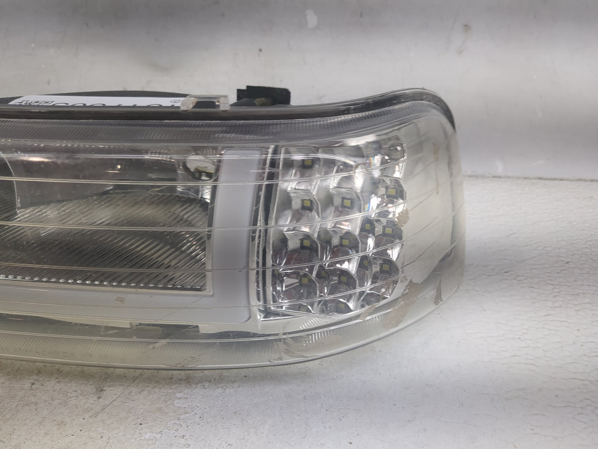 2000-2006 Chevrolet Tahoe Driver Left Oem Head Light Headlight Lamp 1517505 - Oemusedautoparts1.com