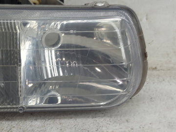 2000-2006 Chevrolet Tahoe Passenger Right Oem Head Light Headlight Lamp 1517760