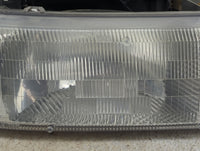 2000-2006 Chevrolet Tahoe Passenger Right Oem Head Light Headlight Lamp 1517760 - Oemusedautoparts1.com
