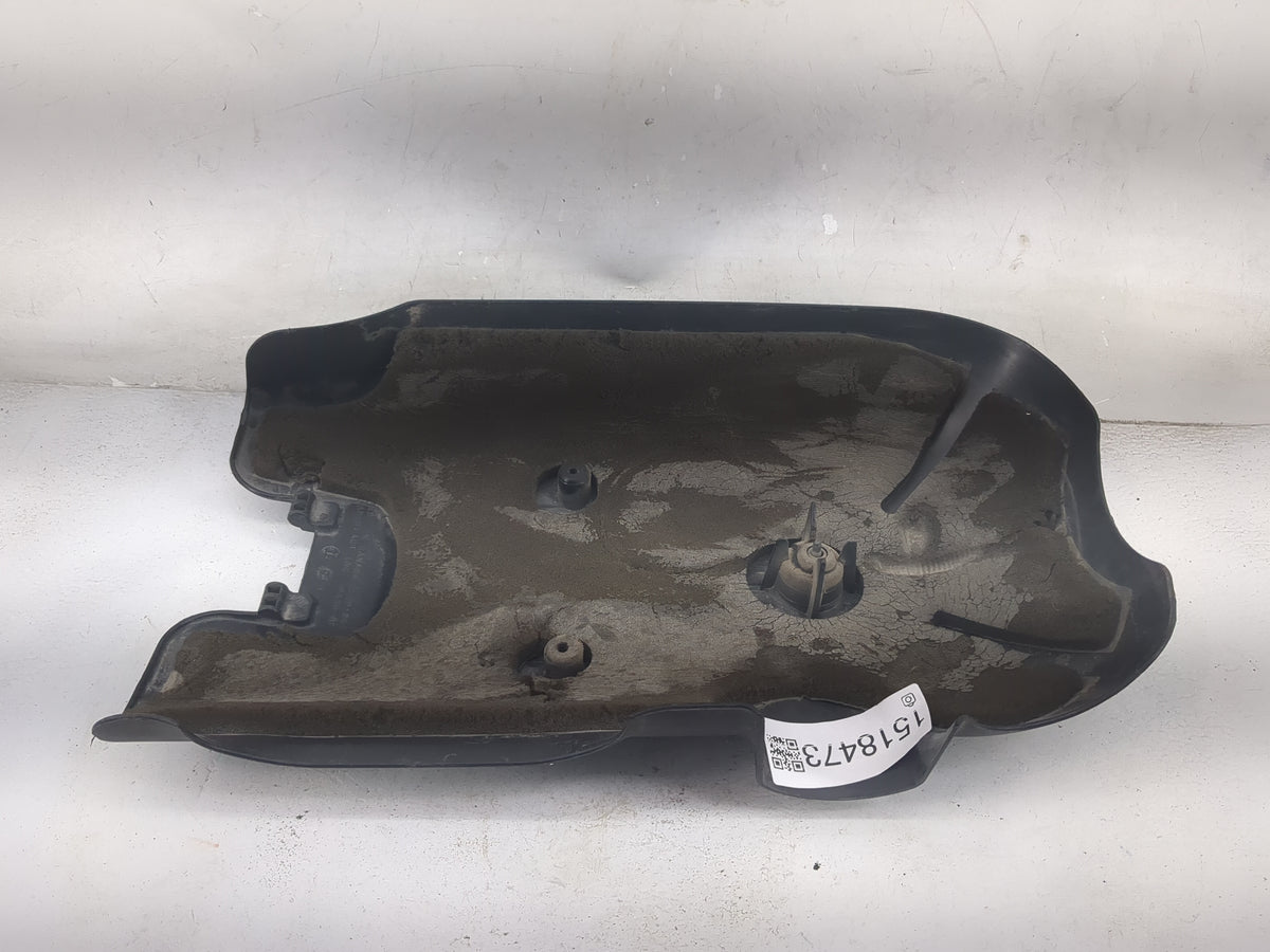 2001 Chevrolet Tahoe Engine Cover - Oemusedautoparts1.com