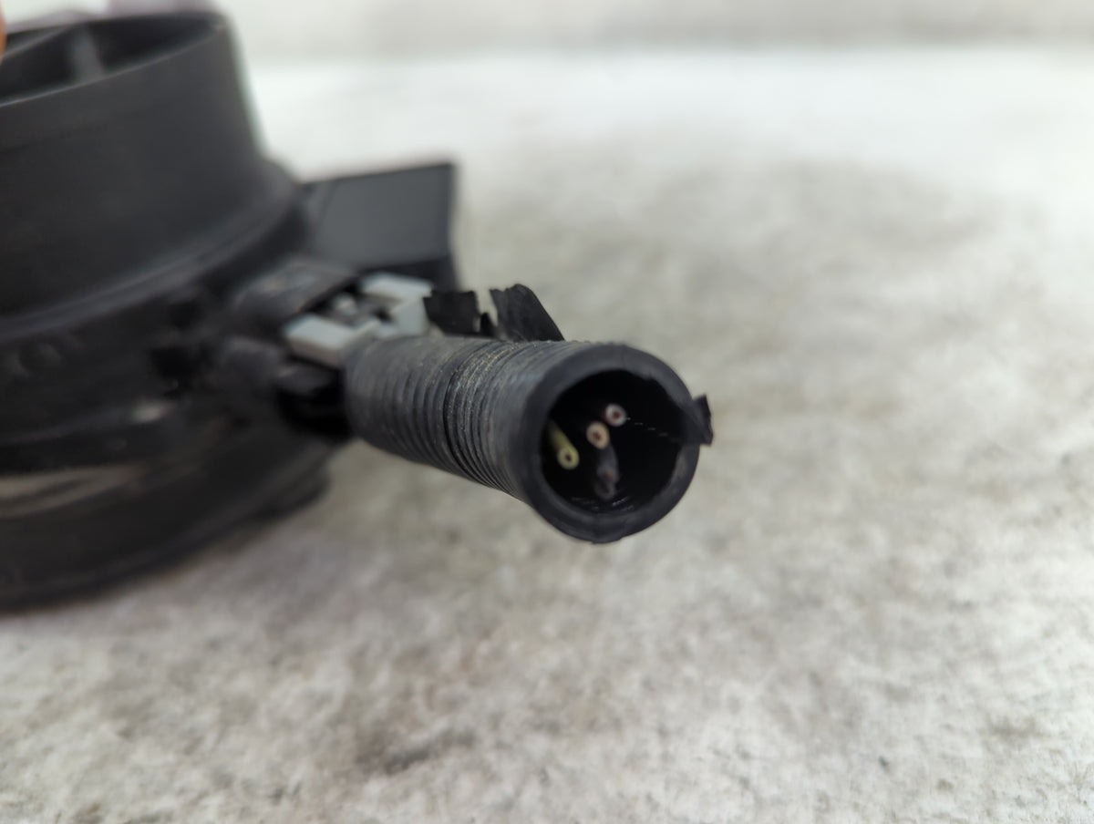 2000-2006 Chevrolet Tahoe Mass Air Flow Meter Maf Sensor 1518855 - Oemusedautoparts1.com