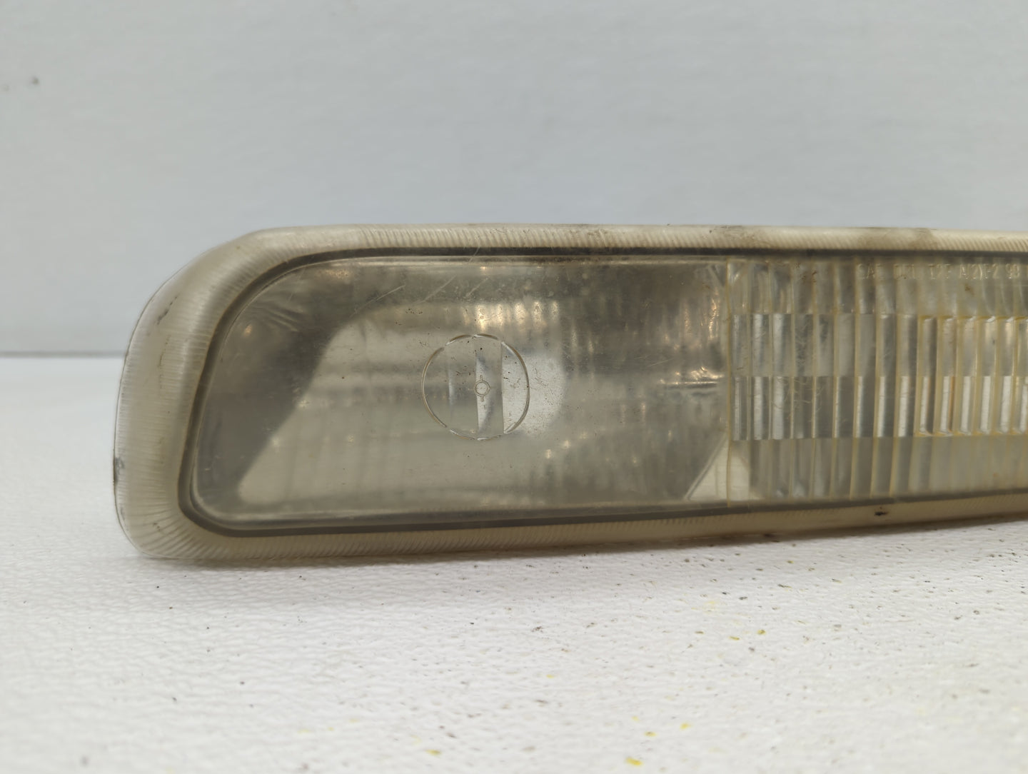 2000-2003 Chevrolet Tahoe Tail Light Assembly Driver Left OEM P/N:03151010 Fits Fits 2000 2001 2002 2003 OEM Used Auto Parts