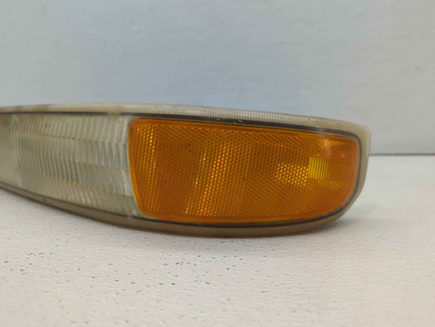 2000-2003 Chevrolet Tahoe Tail Light Assembly Driver Left OEM P/N:03151010 Fits Fits 2000 2001 2002 2003 OEM Used Auto Parts