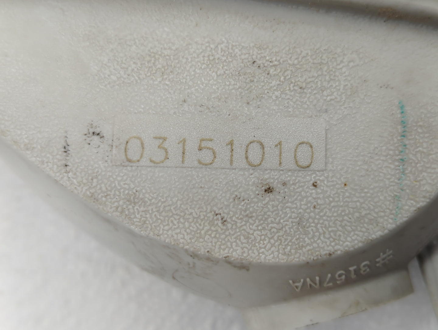 2000-2003 Chevrolet Tahoe Tail Light Assembly Driver Left OEM P/N:03151010 Fits Fits 2000 2001 2002 2003 OEM Used Auto Parts