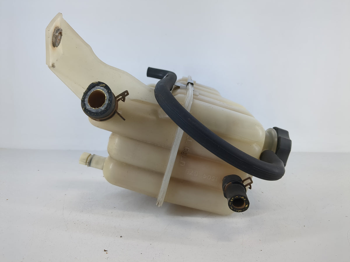 2000-2004 Chevrolet Tahoe Radiator Coolant Overflow Expansion Tank Bottle - Oemusedautoparts1.com