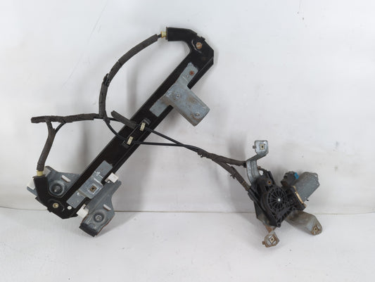 2000-2006 Chevrolet Tahoe Window Regulator Right Passenger Rear - Oemusedautoparts1.com