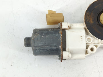 2000-2006 Chevrolet Tahoe Passenger Front Right Power Window Motor