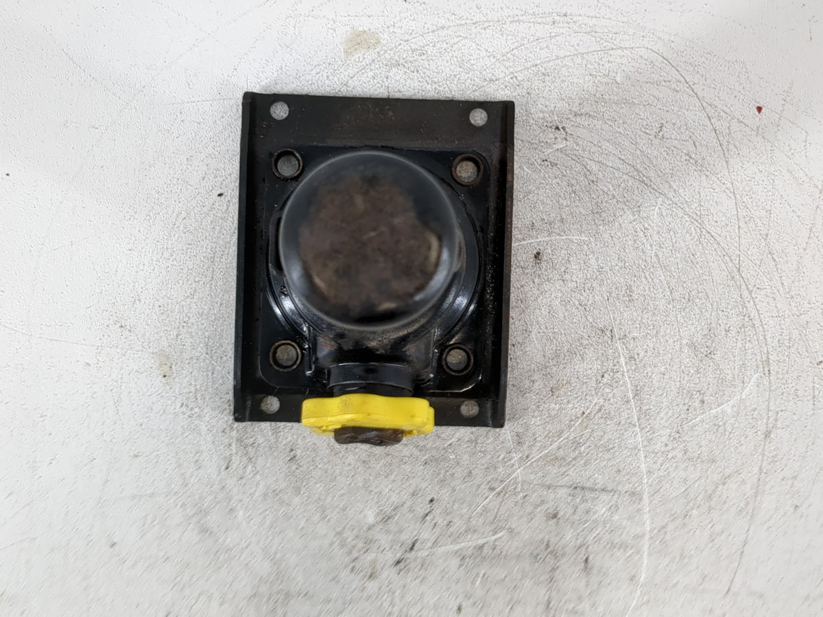 2001 Chevrolet Tahoe Spare Scissor Car Jack 980216 - Oemusedautoparts1.com