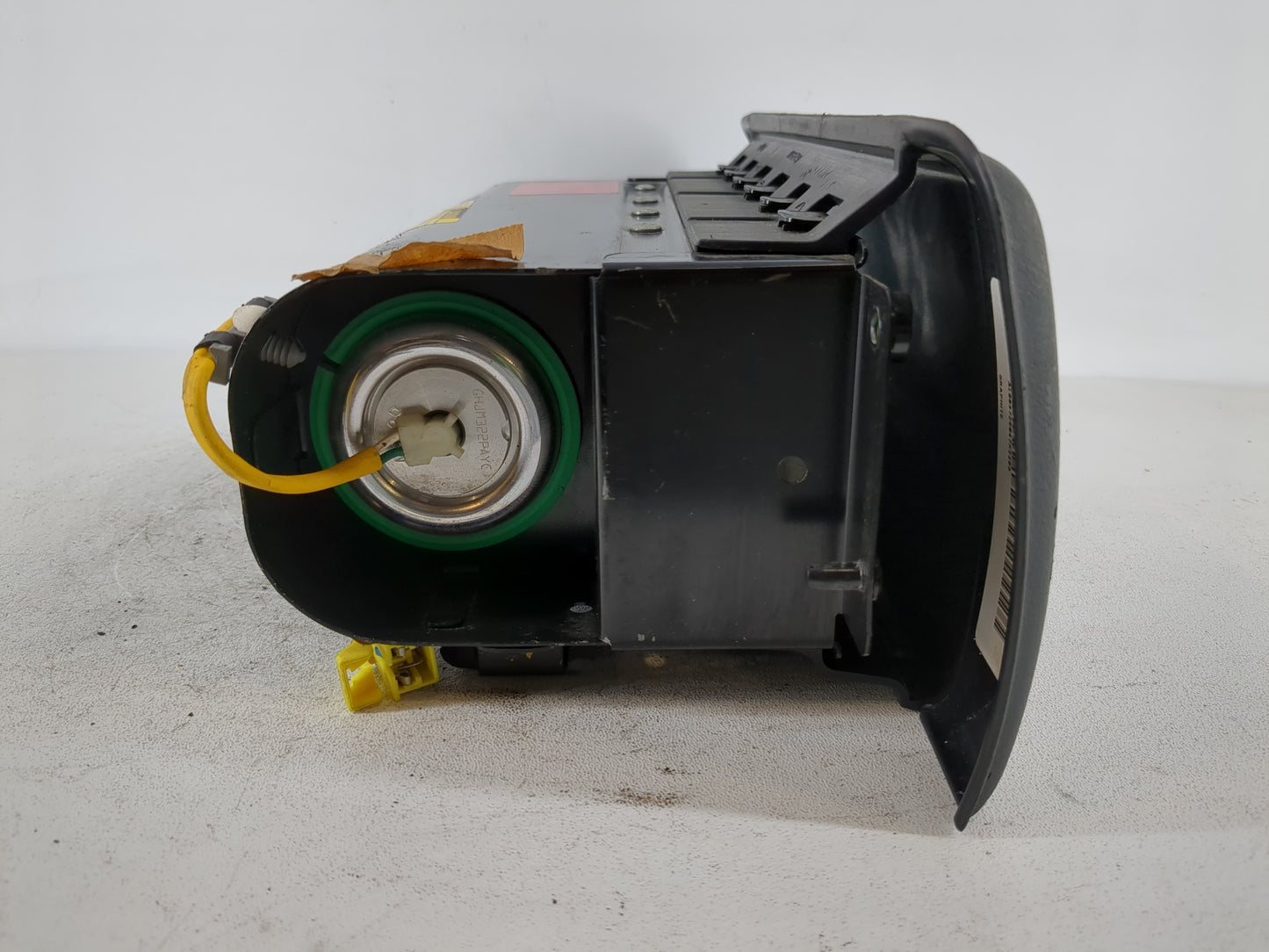 2000-2002 Chevrolet Tahoe Air Bag Passenger Right Dashboard OEM Fits Fits 2000 2001 2002 2003 OEM Used Auto Parts - Oemuseda