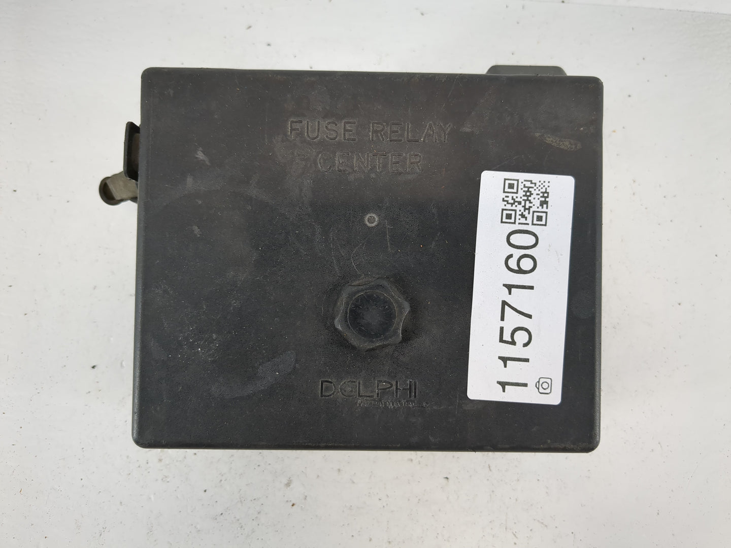 2001 Chevrolet Trailblazer Fusebox Fuse Box Panel Relay Module P/N:15328840 Fits Fits 2000 2002 2003 2004 2005 OEM Used Auto