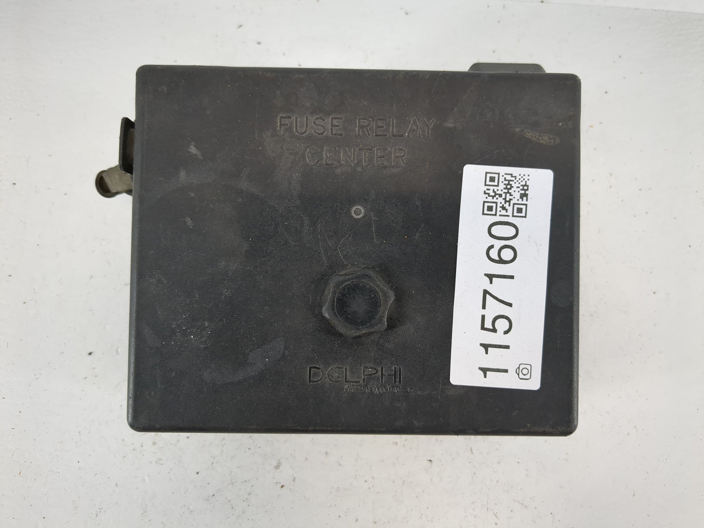 2001 Chevrolet Trailblazer Fusebox Fuse Box Panel Relay Module P/N:15328840 Fits Fits 2000 2002 2003 2004 2005 OEM Used Auto