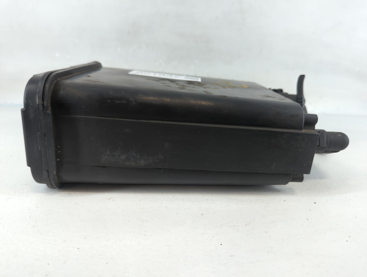 2001 Chevrolet Venture Fuel Vapor Charcoal Canister - Oemusedautoparts1.com