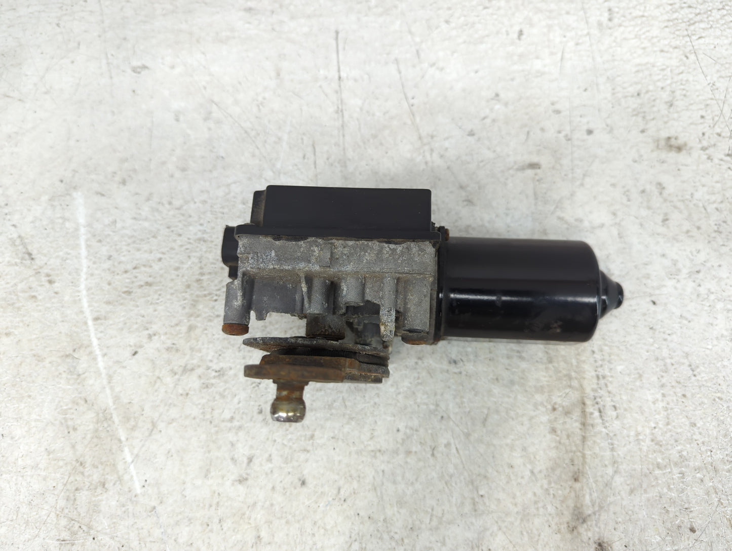 1997-2005 Chevrolet Venture Front Windshield Wiper Motor Fits Fits 1997 1998 1999 2000 2001 2002 2003 2004 2005 OEM Used Aut