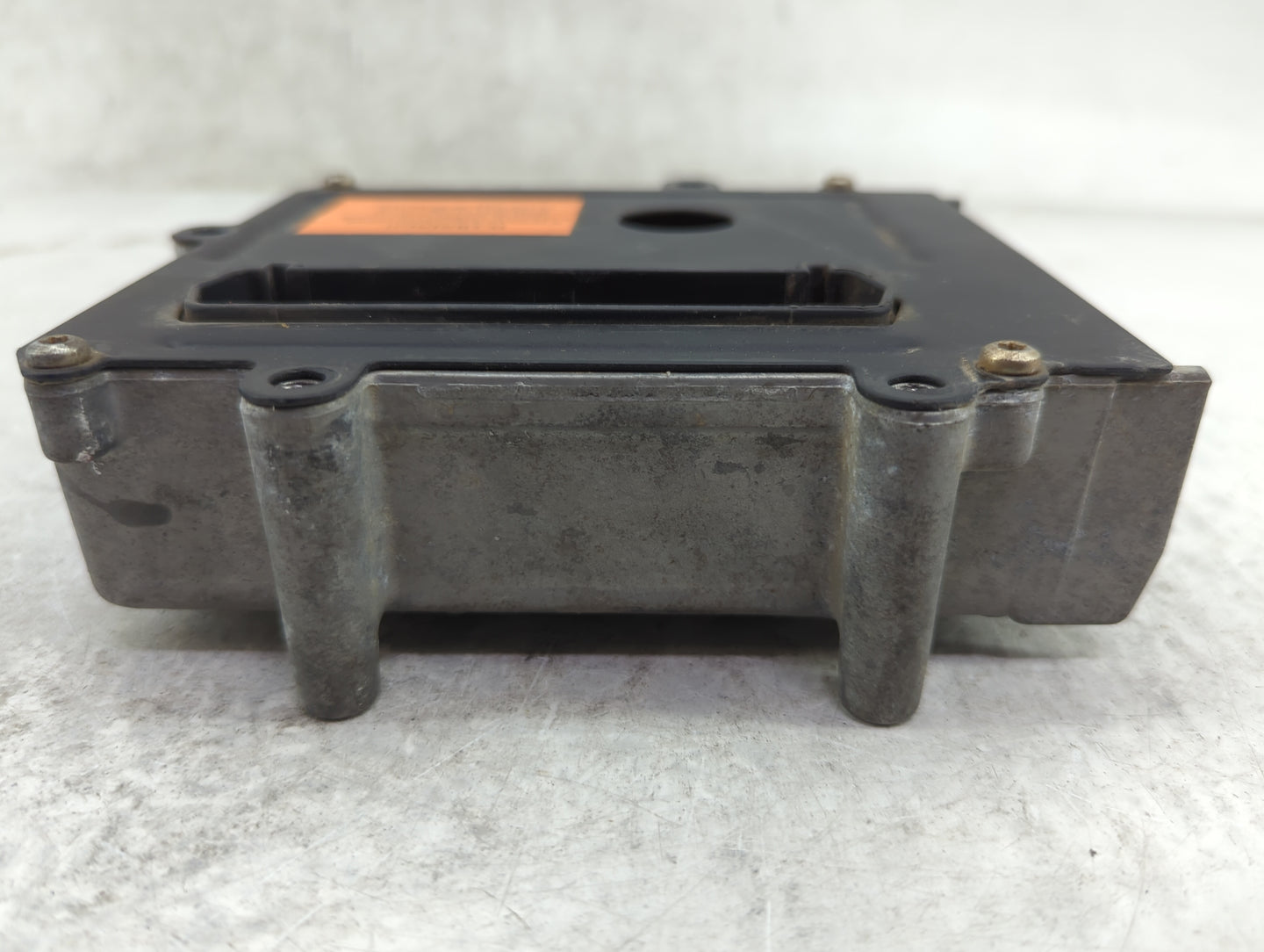 Chrysler 300m Body Control Module Bcm Inner Cabin Fuse Box R4896430ag - Oemusedautoparts1.com
