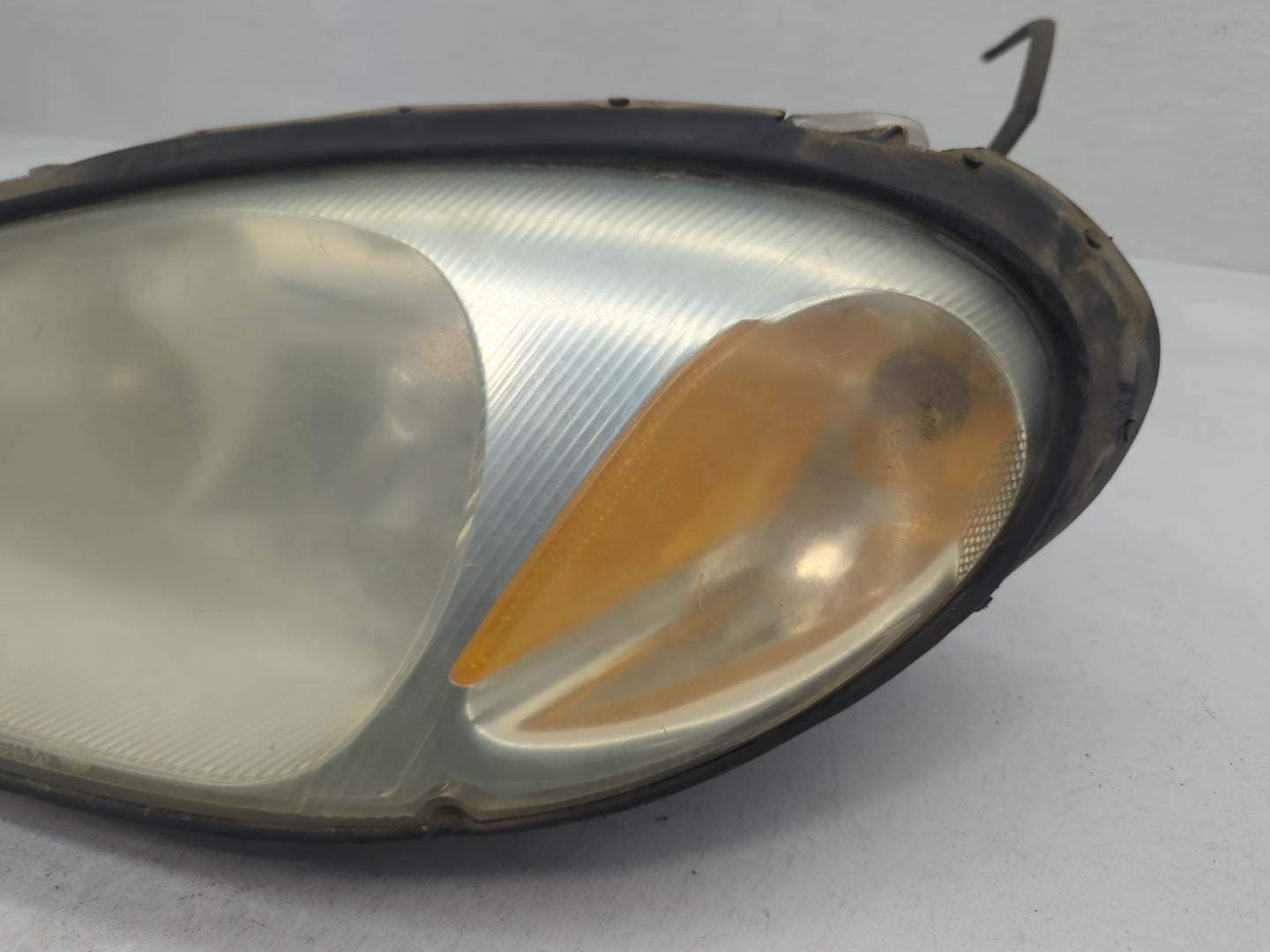 2001-2005 Chrysler Pt Cruiser Driver Left Oem Head Light Headlight Lamp - Oemusedautoparts1.com