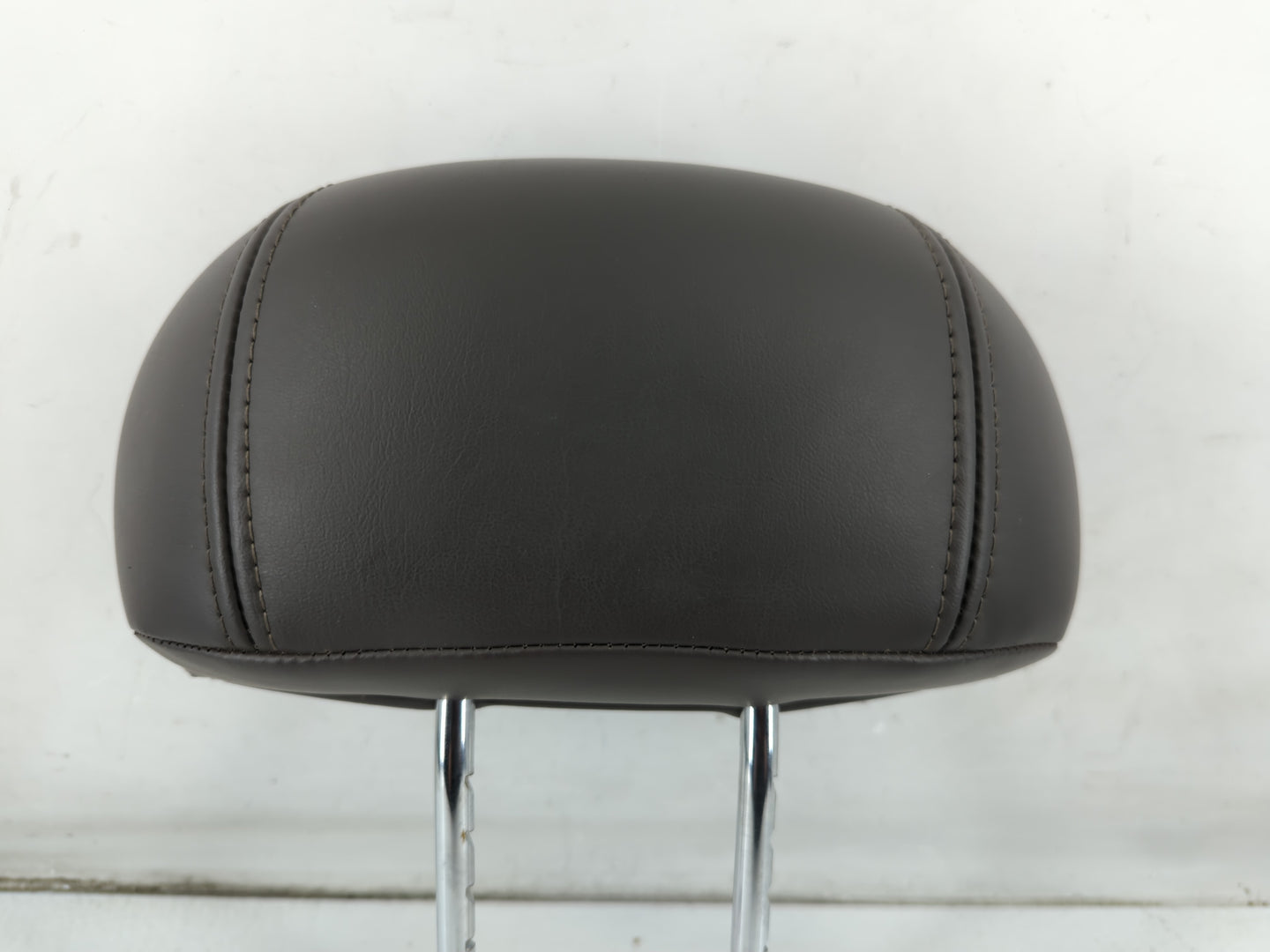 2001 Chrysler Pt Cruiser Headrest Head Rest Front Driver Passenger Seat Fits OEM Used Auto Parts - Oemusedautoparts1.com