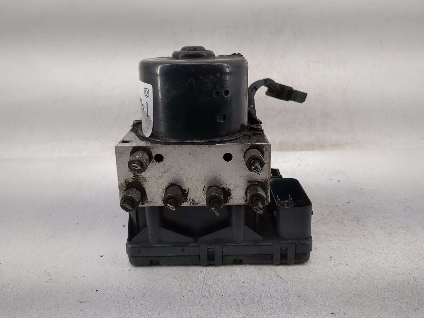 2001 Chrysler Pt Cruiser ABS Pump Control Module Replacement P/N:082AD 25.0946-0217.3, 347633 Fits OEM Used Auto Parts - Oem