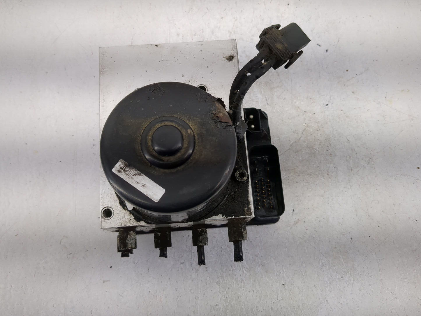 2001 Chrysler Pt Cruiser ABS Pump Control Module Replacement P/N:082AD 25.0946-0217.3, 347633 Fits OEM Used Auto Parts - Oem