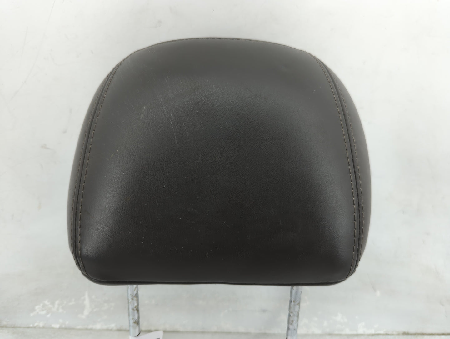 2001 Chrysler Pt Cruiser Headrest Head Rest Front Driver Passenger Seat Fits OEM Used Auto Parts - Oemusedautoparts1.com