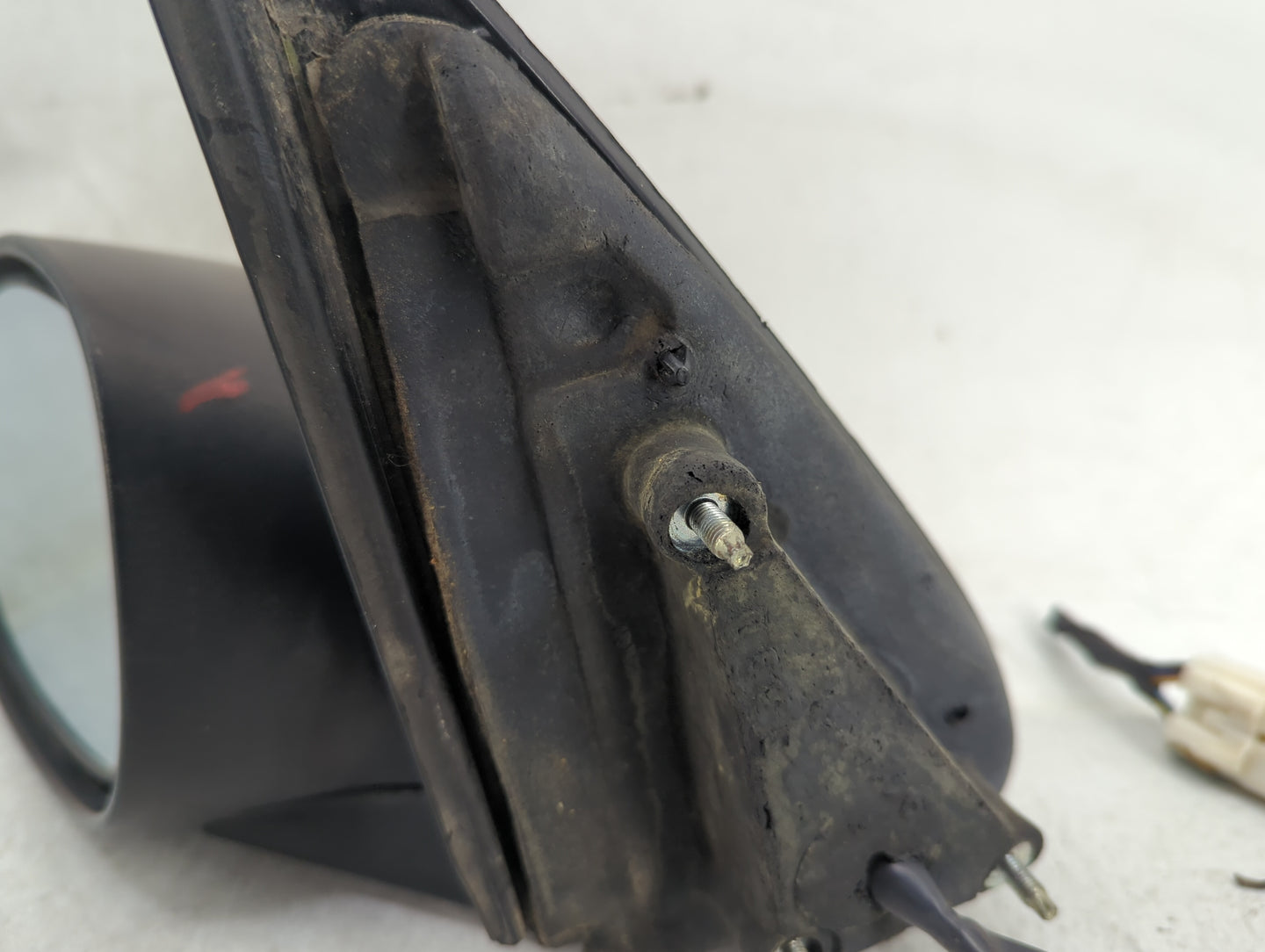2001 Chrysler Pt Cruiser Driver Side View Mirror - Left Door Mirror OEM Used - Oemusedautoparts1.com