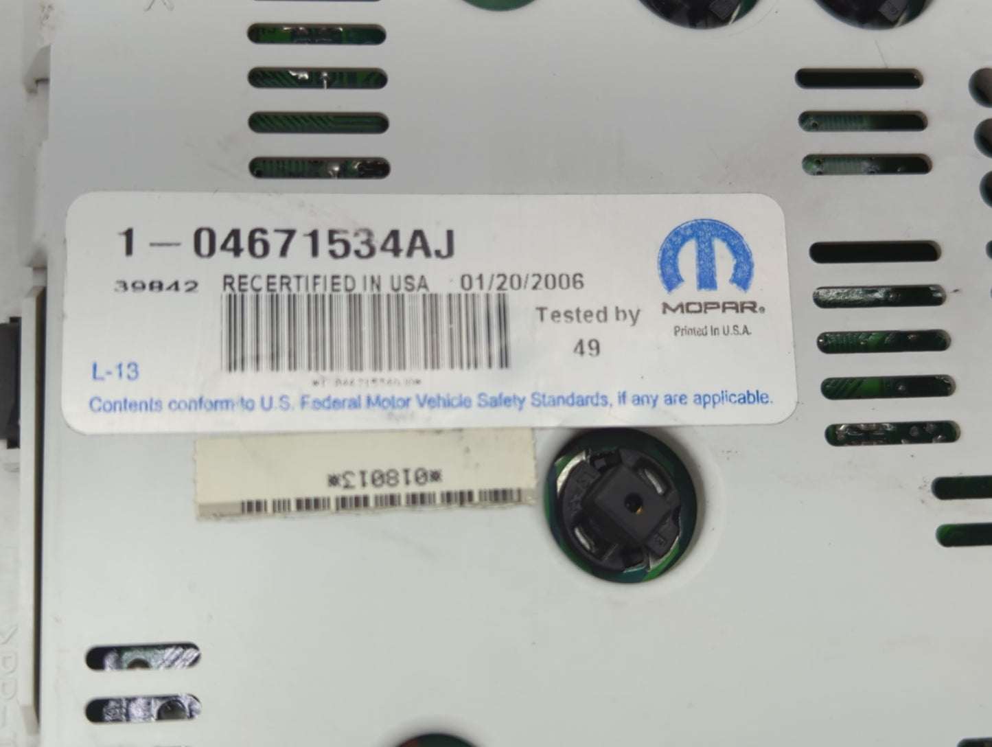 2001 Chrysler Pt Cruiser Instrument Cluster Speedometer Gauges P/N:04671534AJ Miles: Fits OEM Used Auto Parts - Oemusedautop