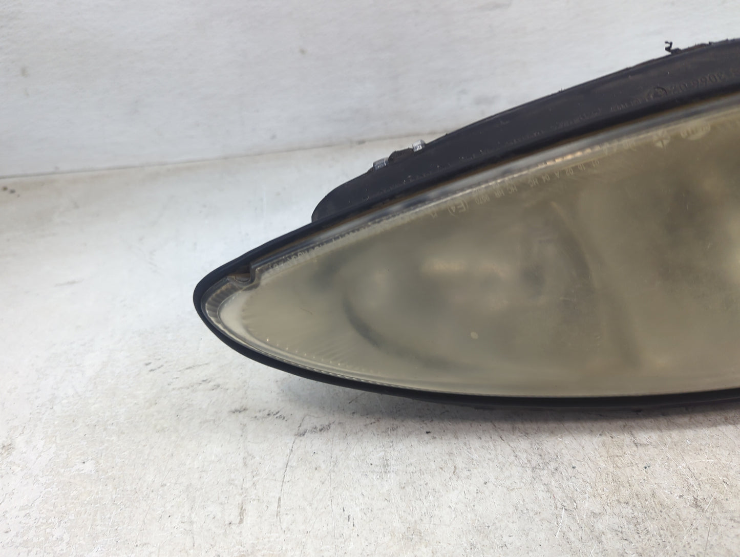 2001 Chrysler Pt Cruiser Passenger Right Oem Head Light Headlight Lamp 1467134 - Oemusedautoparts1.com