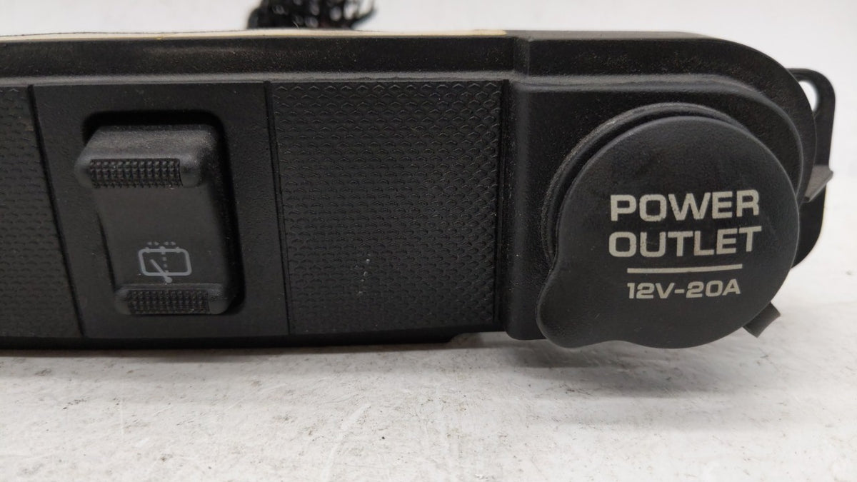 2001 Chrysler Pt Cruiser REAR DEFROST/REAR WASHER/POWER OUTLET - Oemusedautoparts1.com