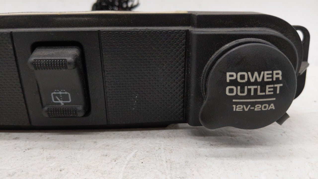 2001 Chrysler Pt Cruiser REAR DEFROST/REAR WASHER/POWER OUTLET - Oemusedautoparts1.com