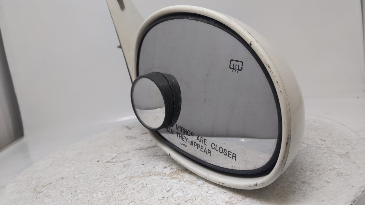 2001-2004 Chrysler Pt Cruiser Passenger Side View Mirror - Right Door Mirror OEM Used - Oemusedautoparts1.com