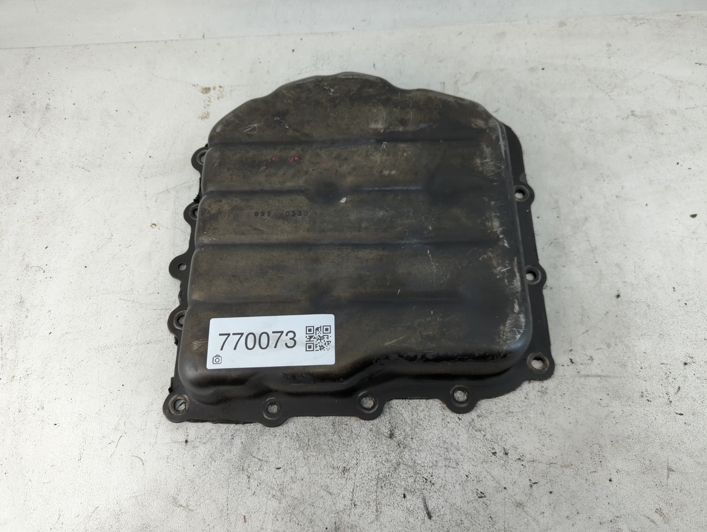 2001-2002 Chrysler Pt Cruiser Engine Oil Pan P/N:997 0330 Fits Fits 2001 2002 OEM Used Auto Parts - Oemusedautoparts1.com