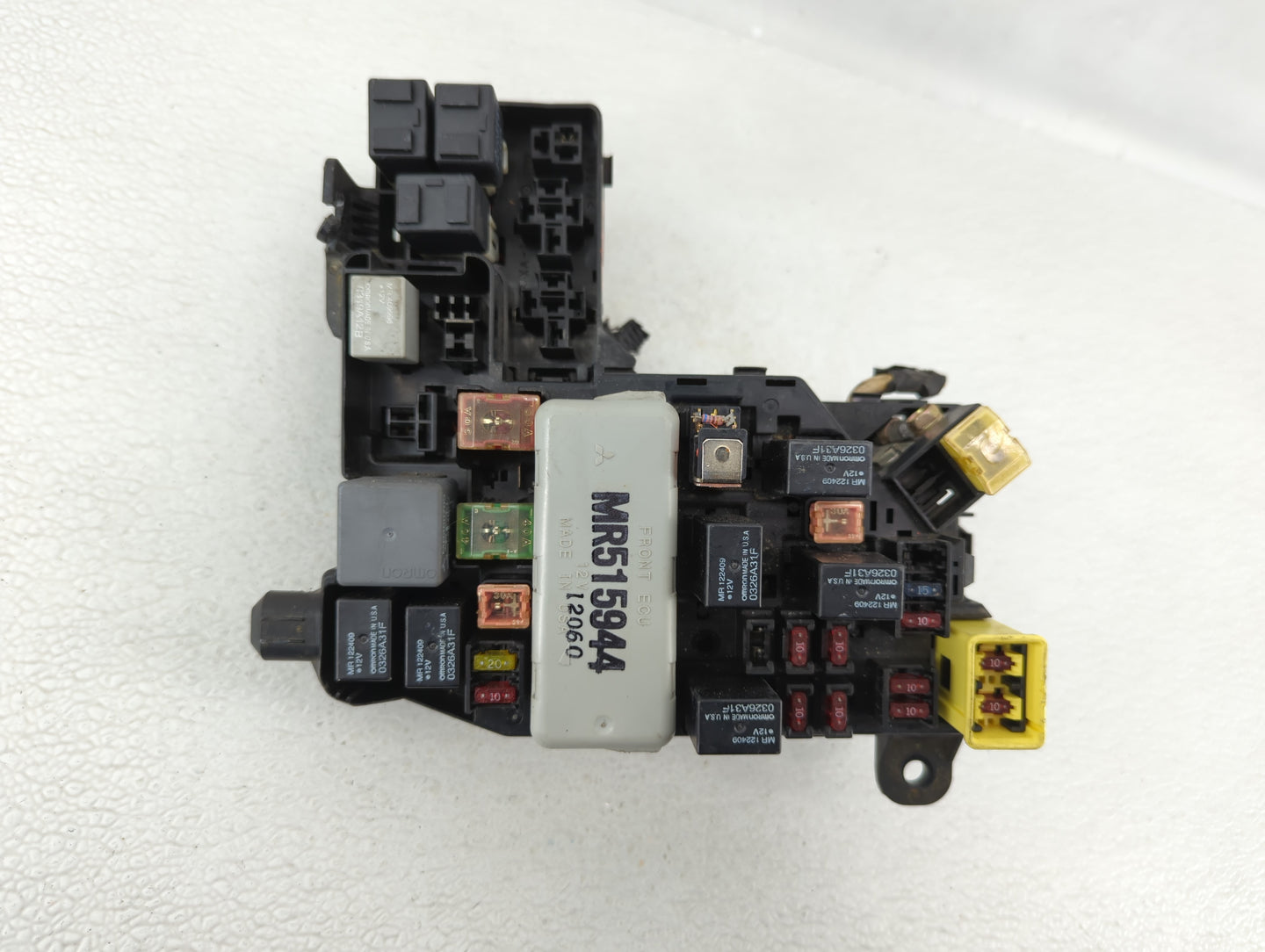 2001 Chrysler Sebring Fusebox Fuse Box Panel Relay Module P/N:MR515944 Fits OEM Used Auto Parts - Oemusedautoparts1.com