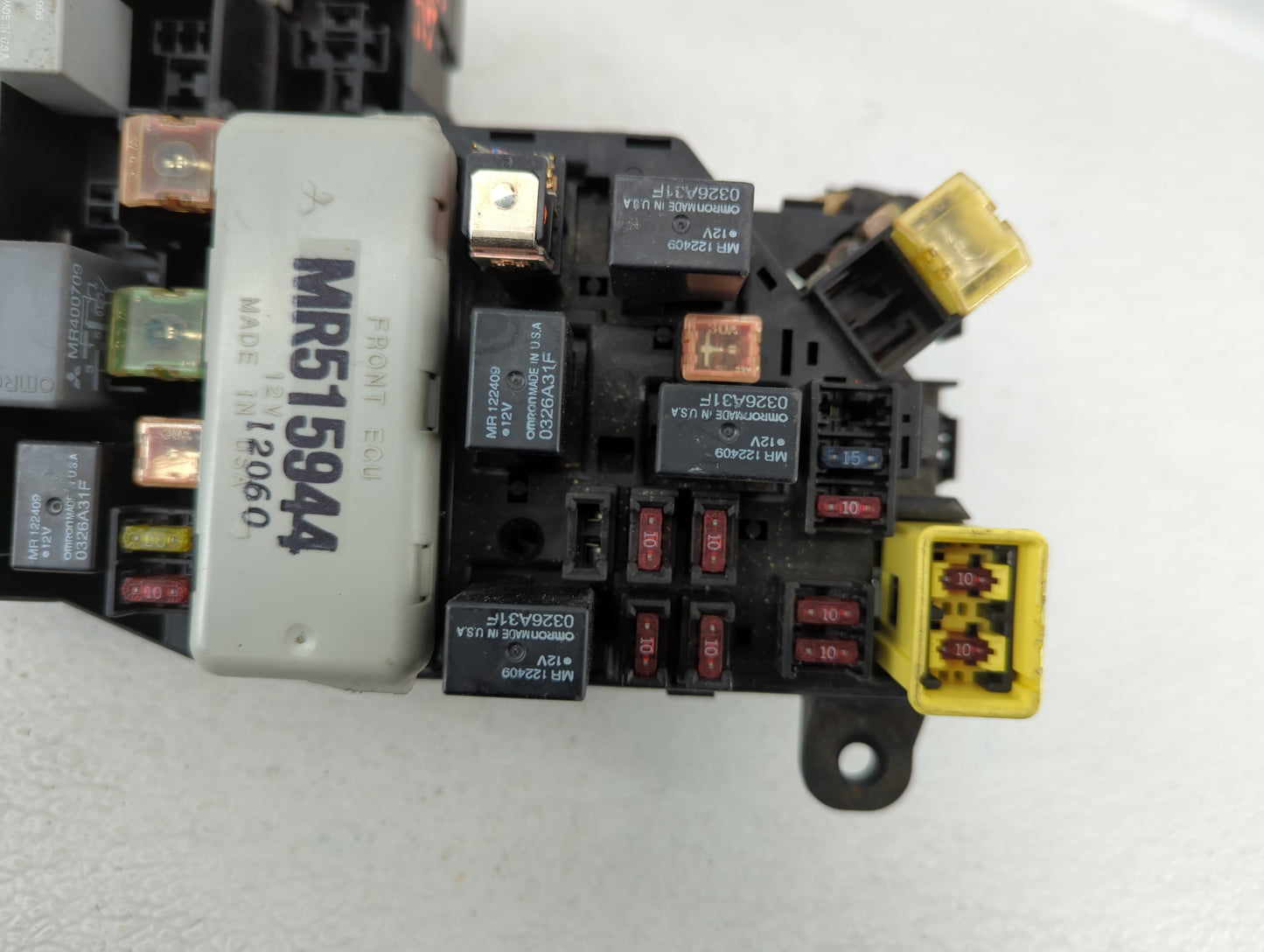 2001 Chrysler Sebring Fusebox Fuse Box Panel Relay Module P/N:MR515944 Fits OEM Used Auto Parts - Oemusedautoparts1.com