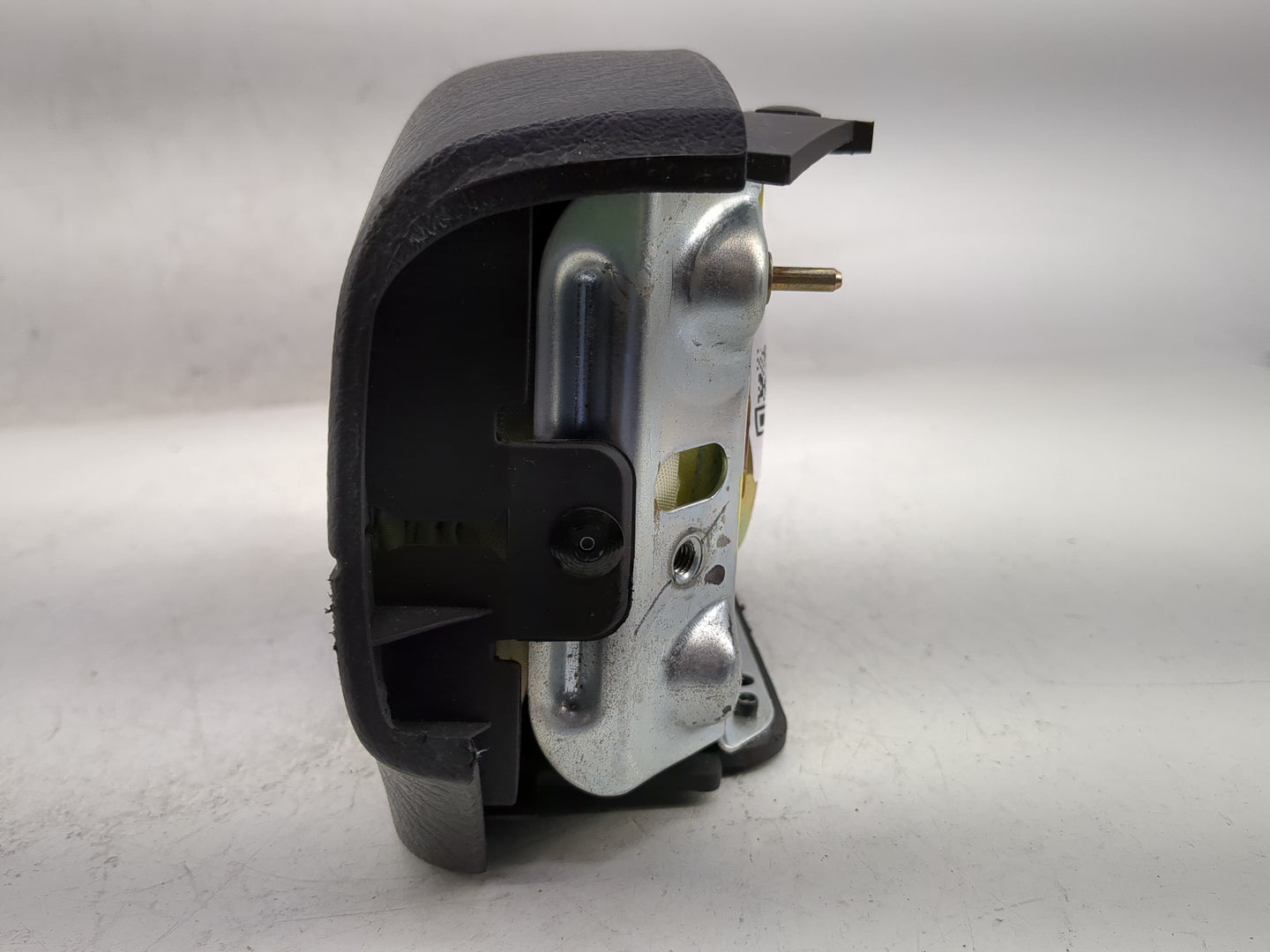 2001 Chrysler Stratus Air Bag Driver Left Steering Wheel Mounted Fits Fits 2002 OEM Used Auto Parts - Oemusedautoparts1.com
