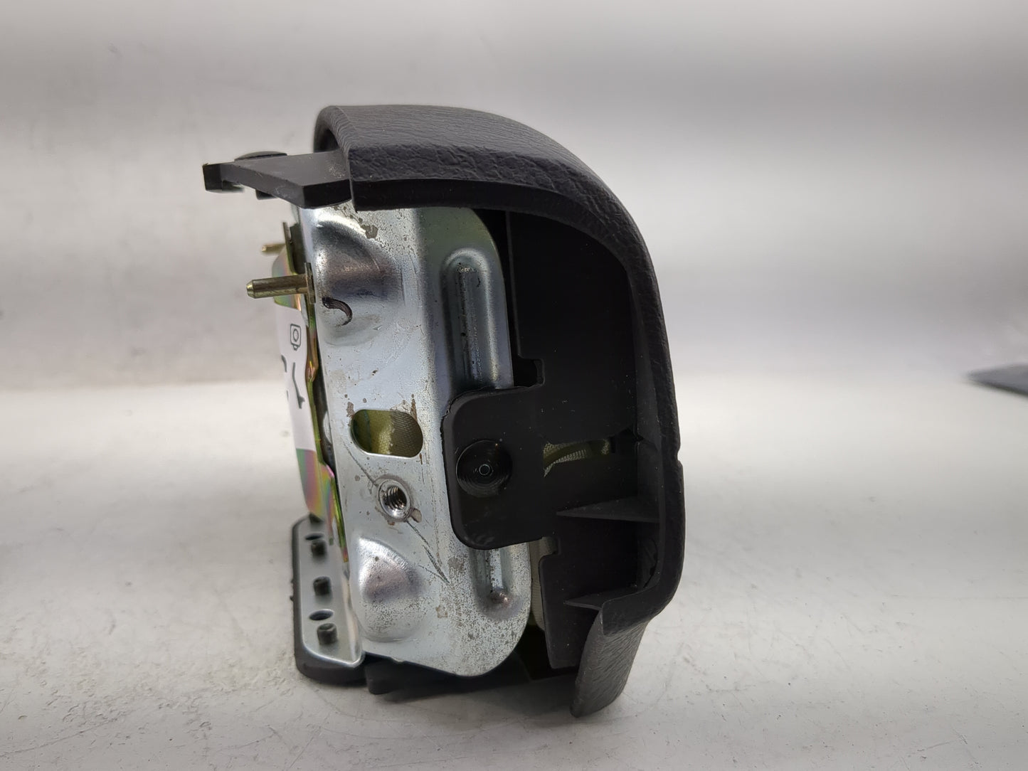 2001 Chrysler Stratus Air Bag Driver Left Steering Wheel Mounted Fits Fits 2002 OEM Used Auto Parts - Oemusedautoparts1.com