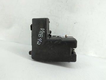 2001 Chrysler Stratus Fusebox Fuse Box Panel Relay Module P/N:P04608584AF P04608884AC, P04608641AF Fits OEM Used Auto Parts 