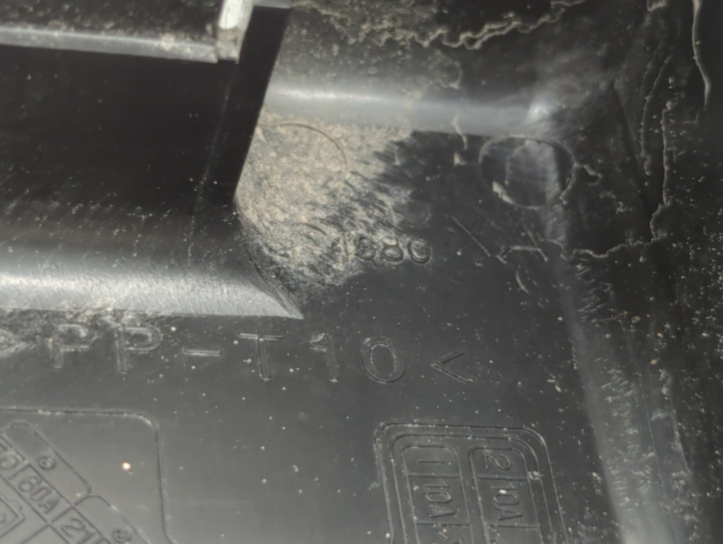 2001 Chrysler Stratus Fusebox Fuse Box Panel Relay Module P/N:P04608584AF P04608884AC, P04608641AF Fits OEM Used Auto Parts 