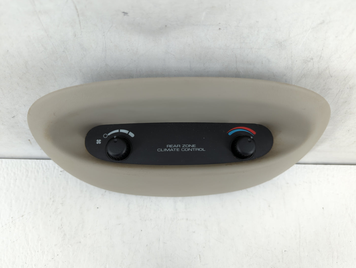 2001-2007 Chrysler Town & Country Climate Control Module Temperature AC/Heater Replacement P/N:P05005009AD 4685797AA Fits OE