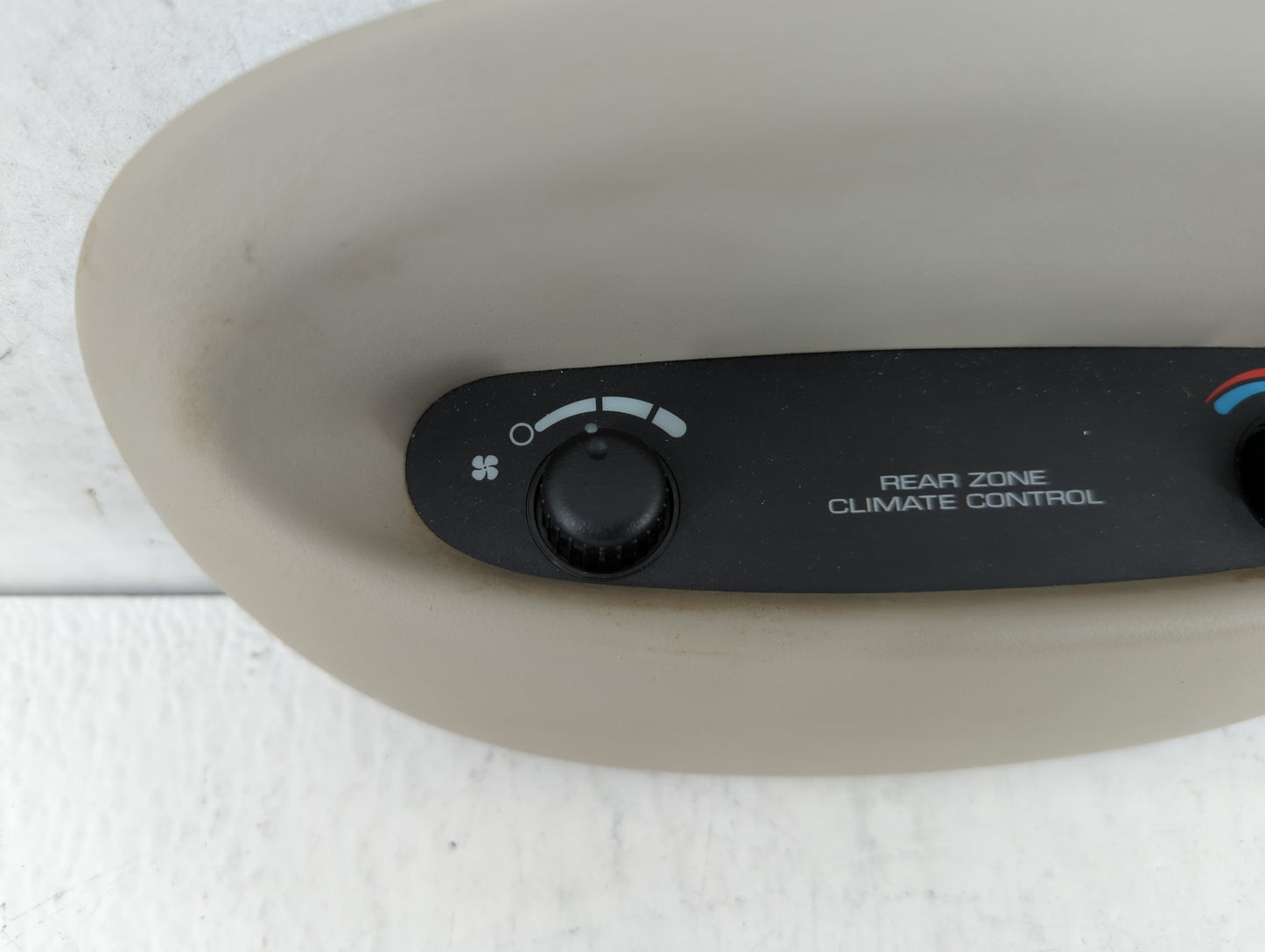 2001-2007 Chrysler Town & Country Climate Control Module Temperature AC/Heater Replacement P/N:P05005009AD 4685797AA Fits OE