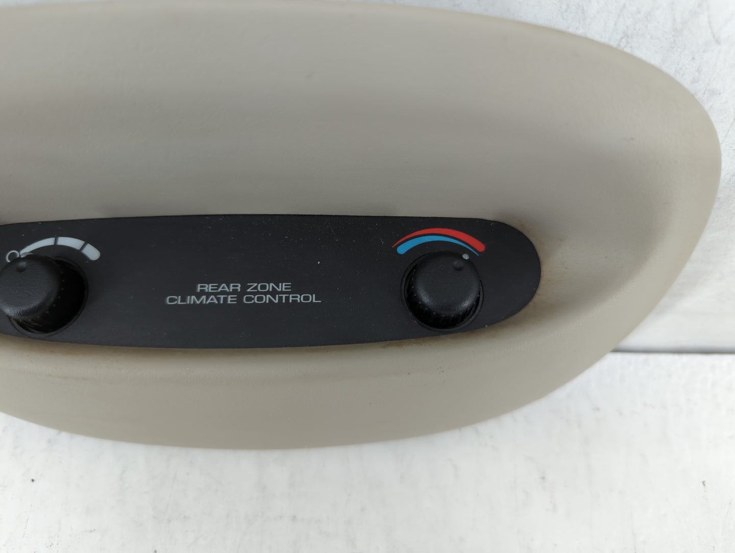 2001-2007 Chrysler Town & Country Climate Control Module Temperature AC/Heater Replacement P/N:P05005009AD 4685797AA Fits OE