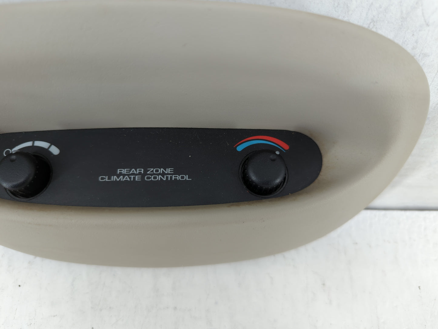 2001-2007 Chrysler Town & Country Climate Control Module Temperature AC/Heater Replacement P/N:P05005009AD 4685797AA Fits OE