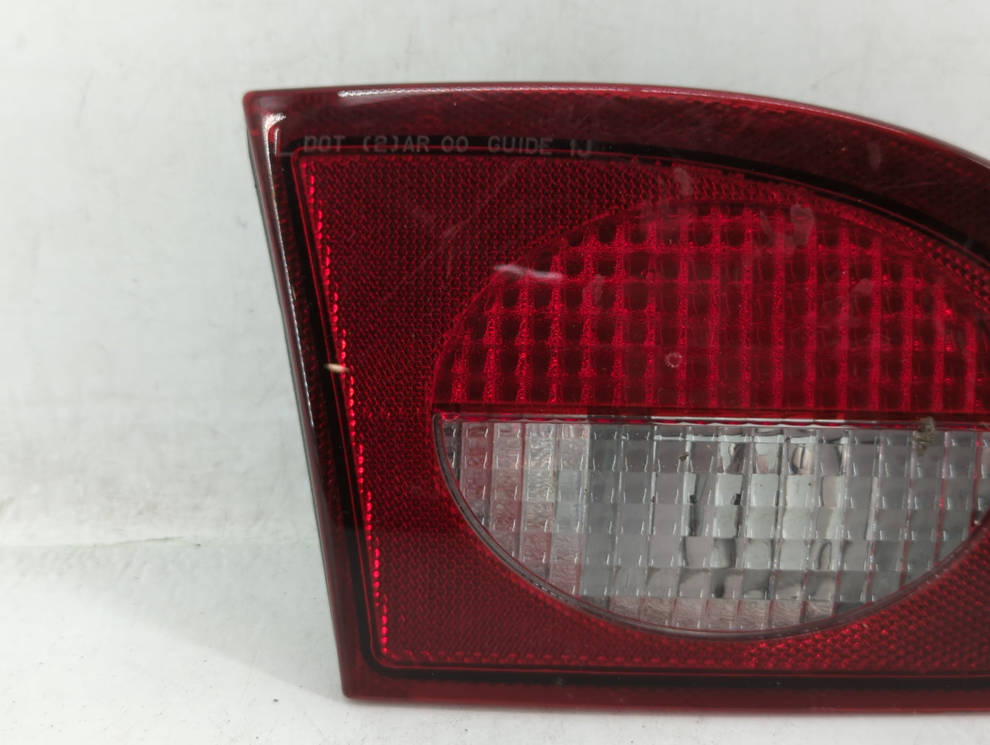 2000-2002 Chevrolet Cavalier Tail Light Assembly Driver Left OEM P/N:16519348 Fits Fits 2000 2001 2002 OEM Used Auto Parts -