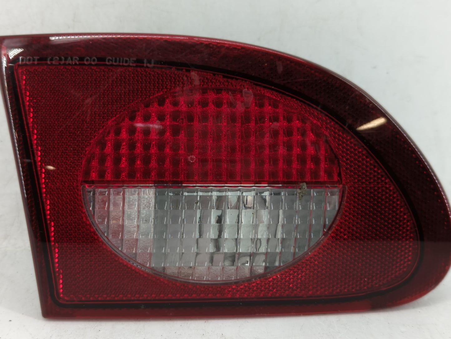 2000-2002 Chevrolet Cavalier Tail Light Assembly Driver Left OEM P/N:16519348 Fits Fits 2000 2001 2002 OEM Used Auto Parts -